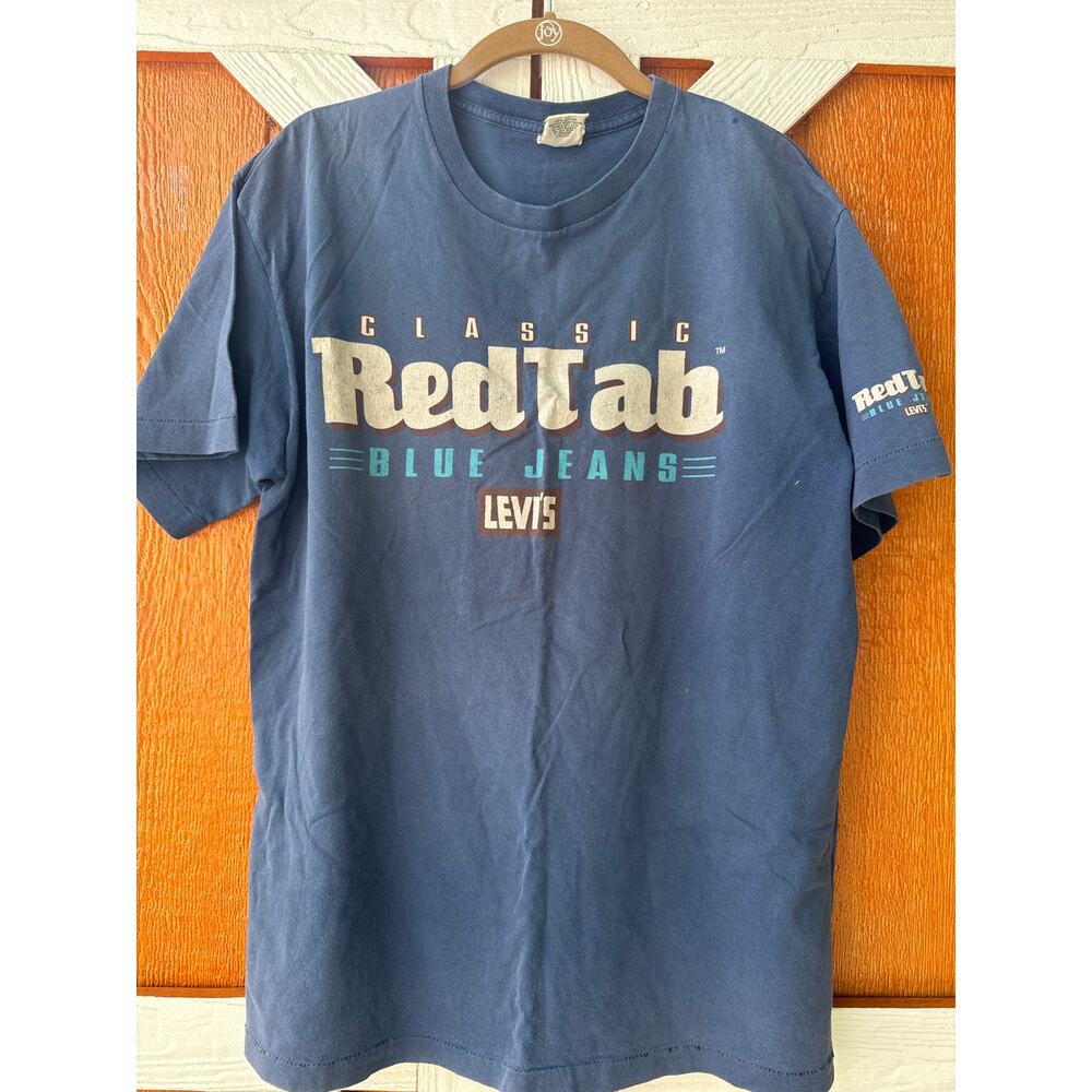 Vintage 90’s Levi’s Red Tab Single Stitch Tshirt